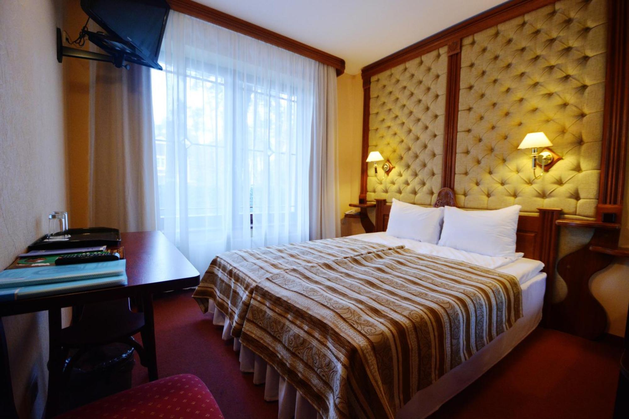 Pegasa Pils Spa Hotel Jūrkalne Exterior foto